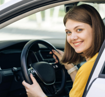 Fahrschüler im Auto